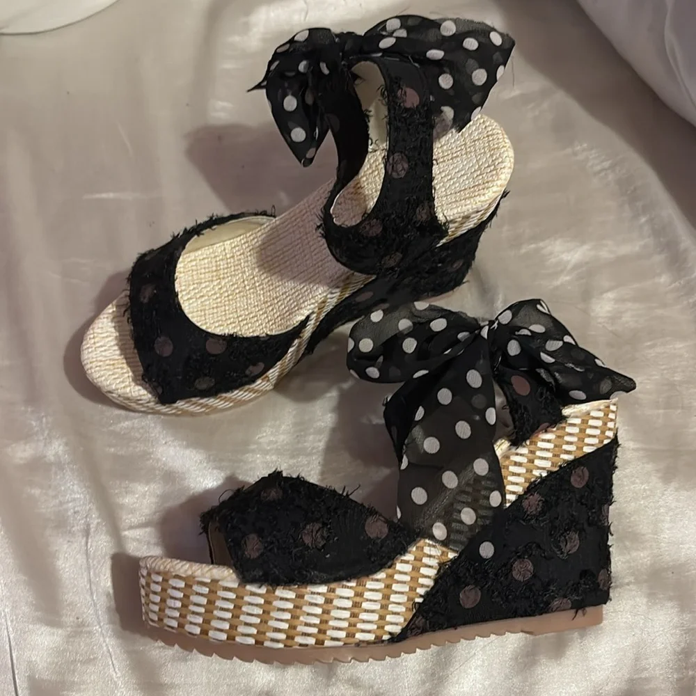 Black and White Polka Dot Wedge Sandals - Picture 2 of 4